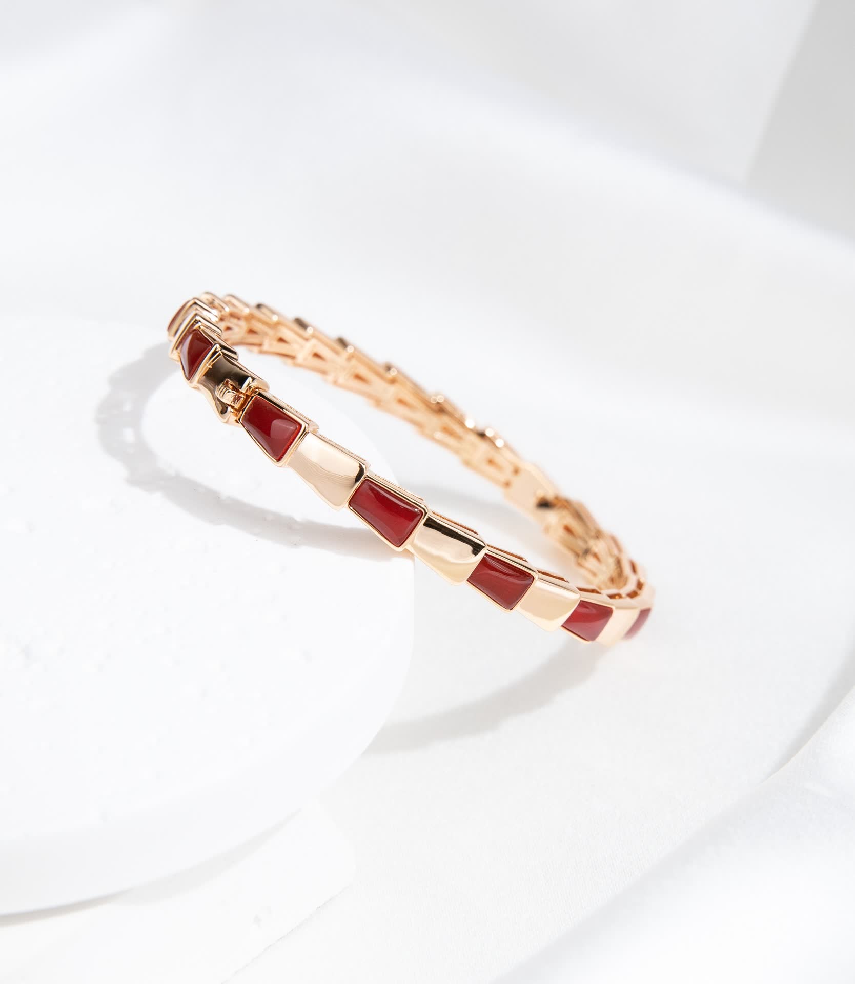 Elegant Gold-Plated Enamel Bracelet