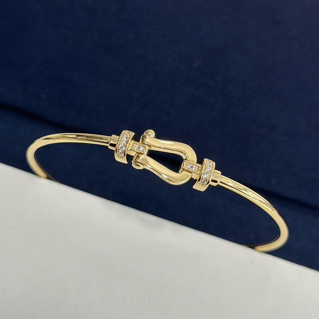 Cartier Love Bracelet