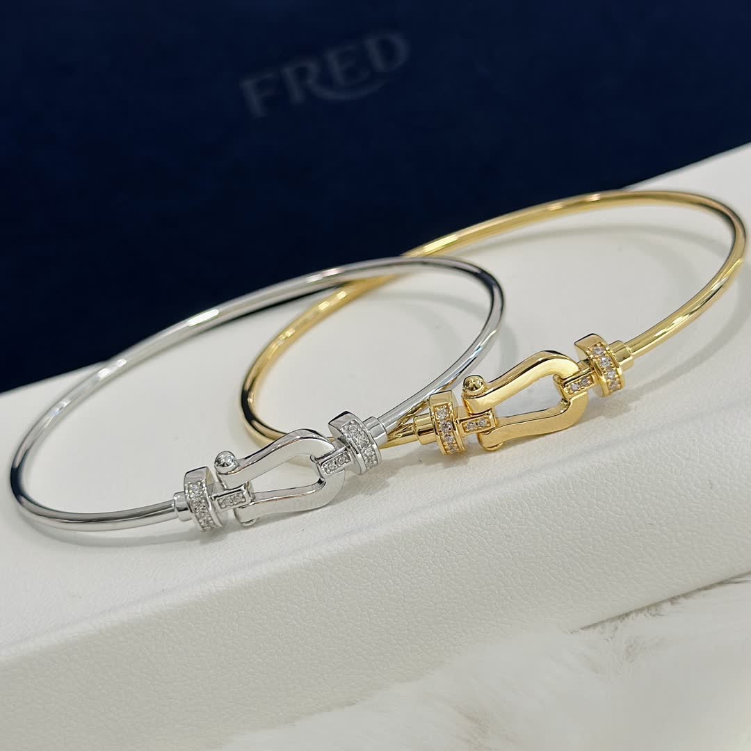 Cartier Love Bracelet
