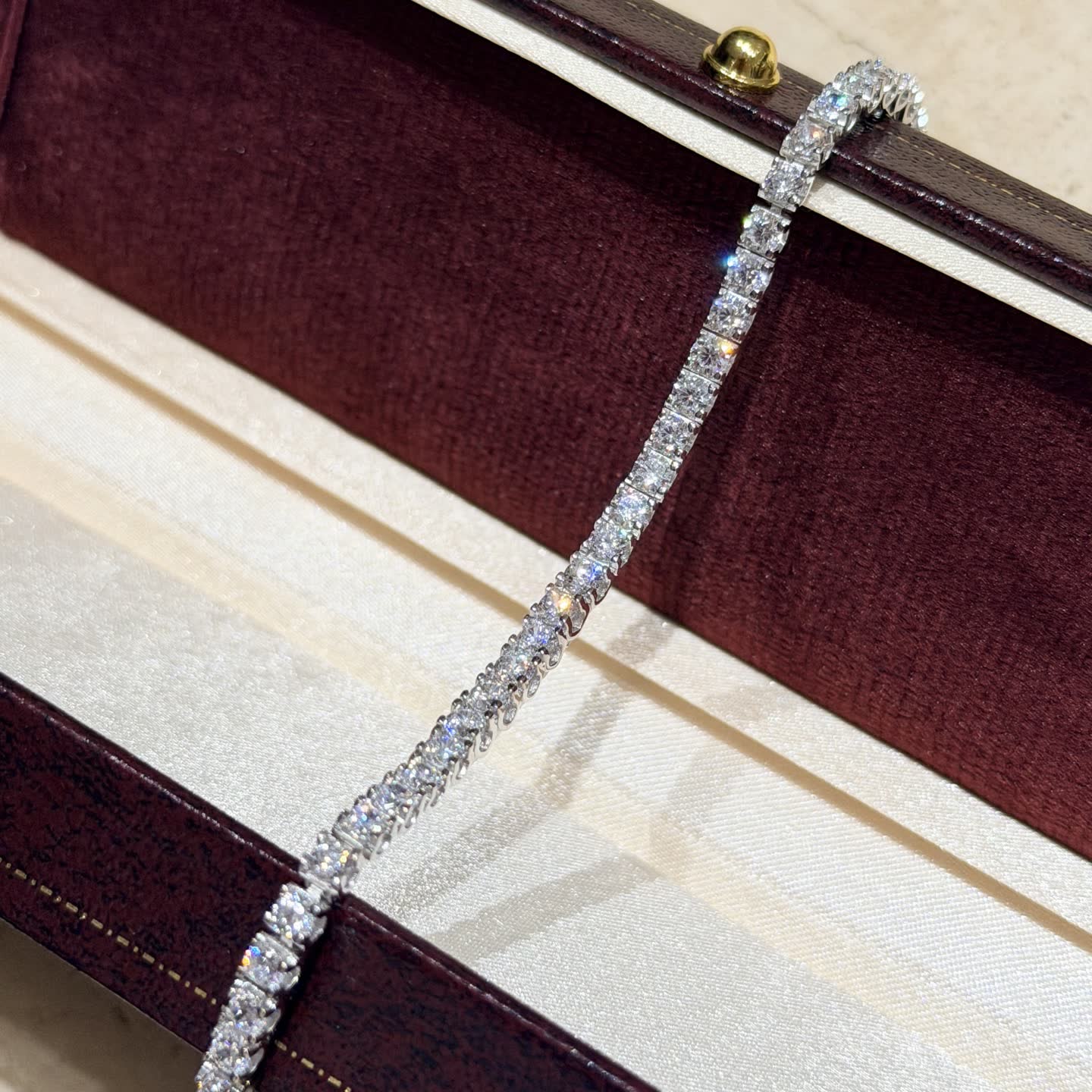 Cartier Elegant Silver Diamond Bracelet Cartier Elegant Silver Diamond Bracelet