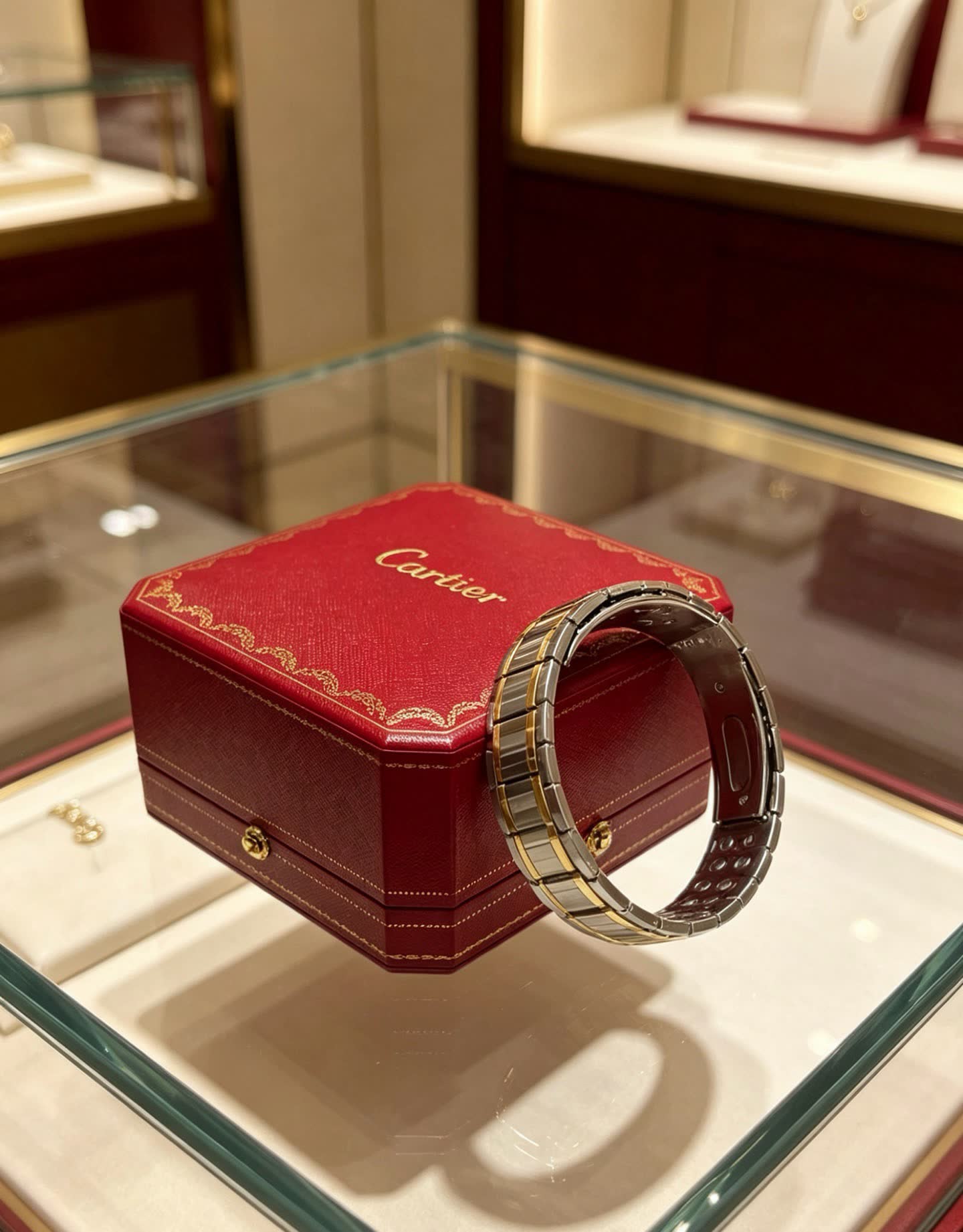 Cartier AU750 Bracelet