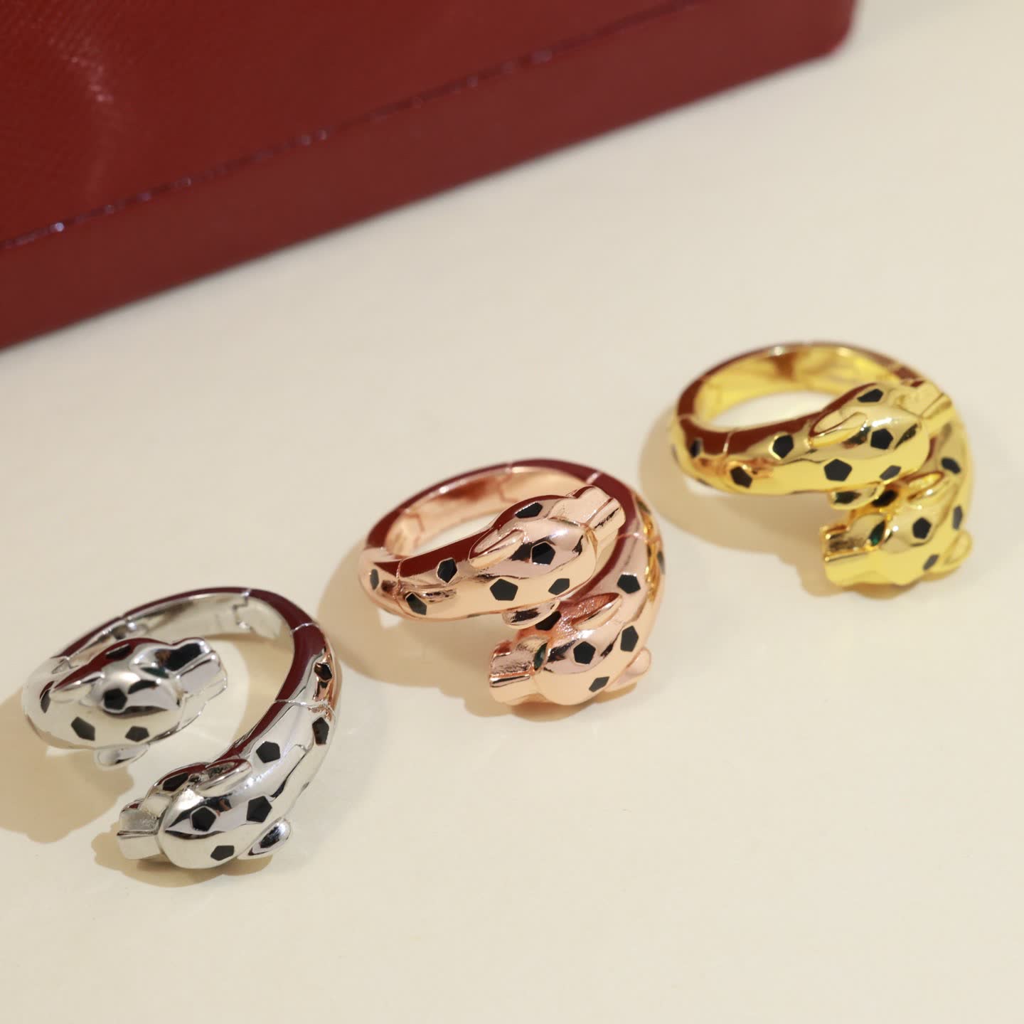 Cartier Panthere Ring