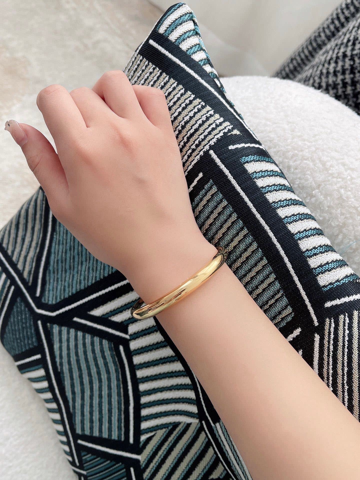 Celine Elegant Gold Bangle Bracelet