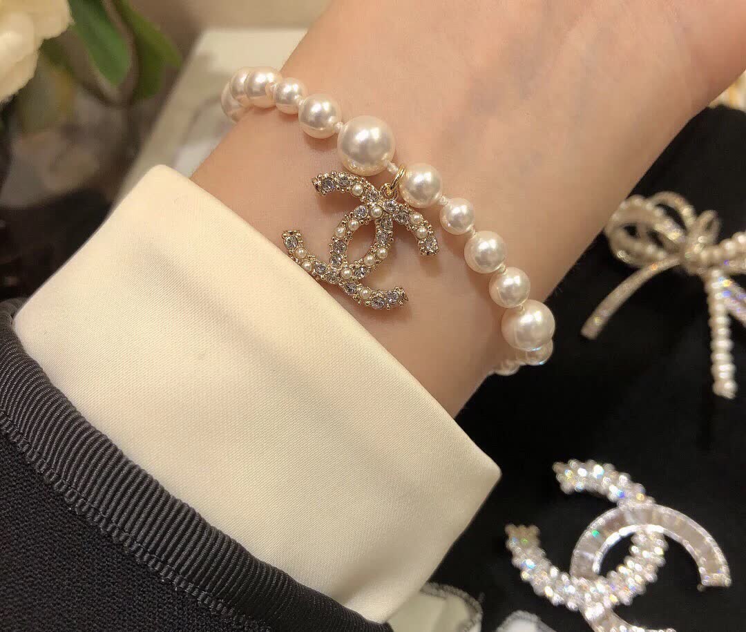 Chanel Pearl Bracelet with CC Logo Charm