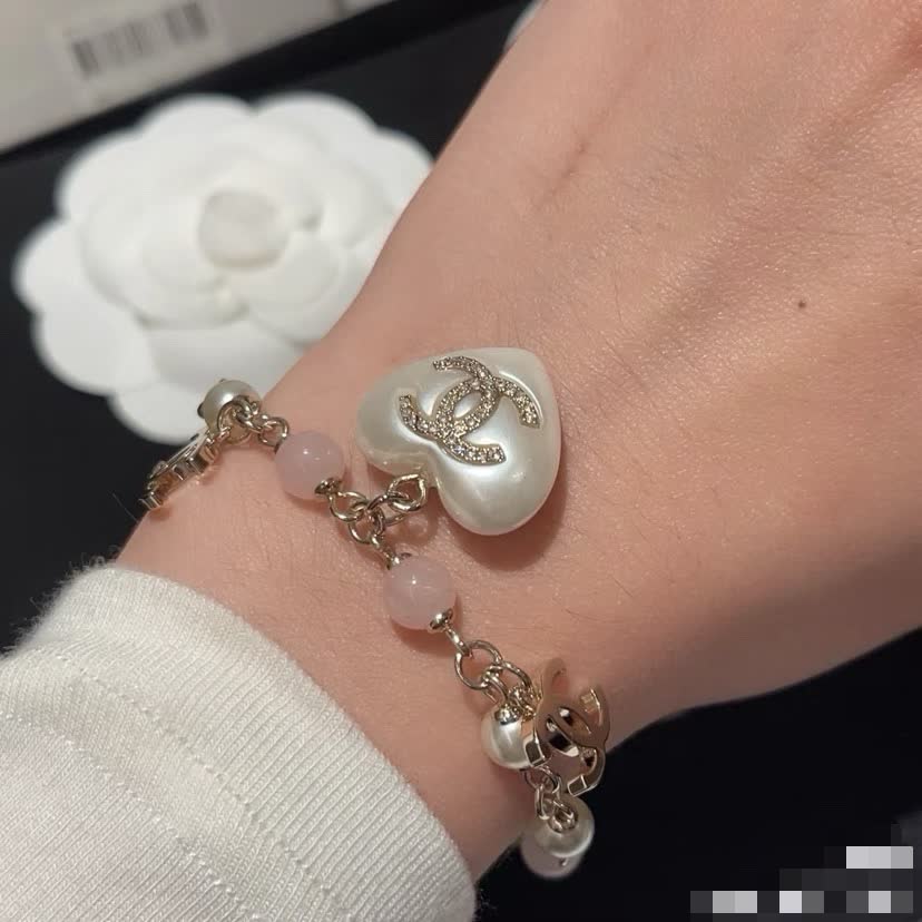 Chanel Pearl Heart Bracelet Chanel Pearl Heart Bracelet