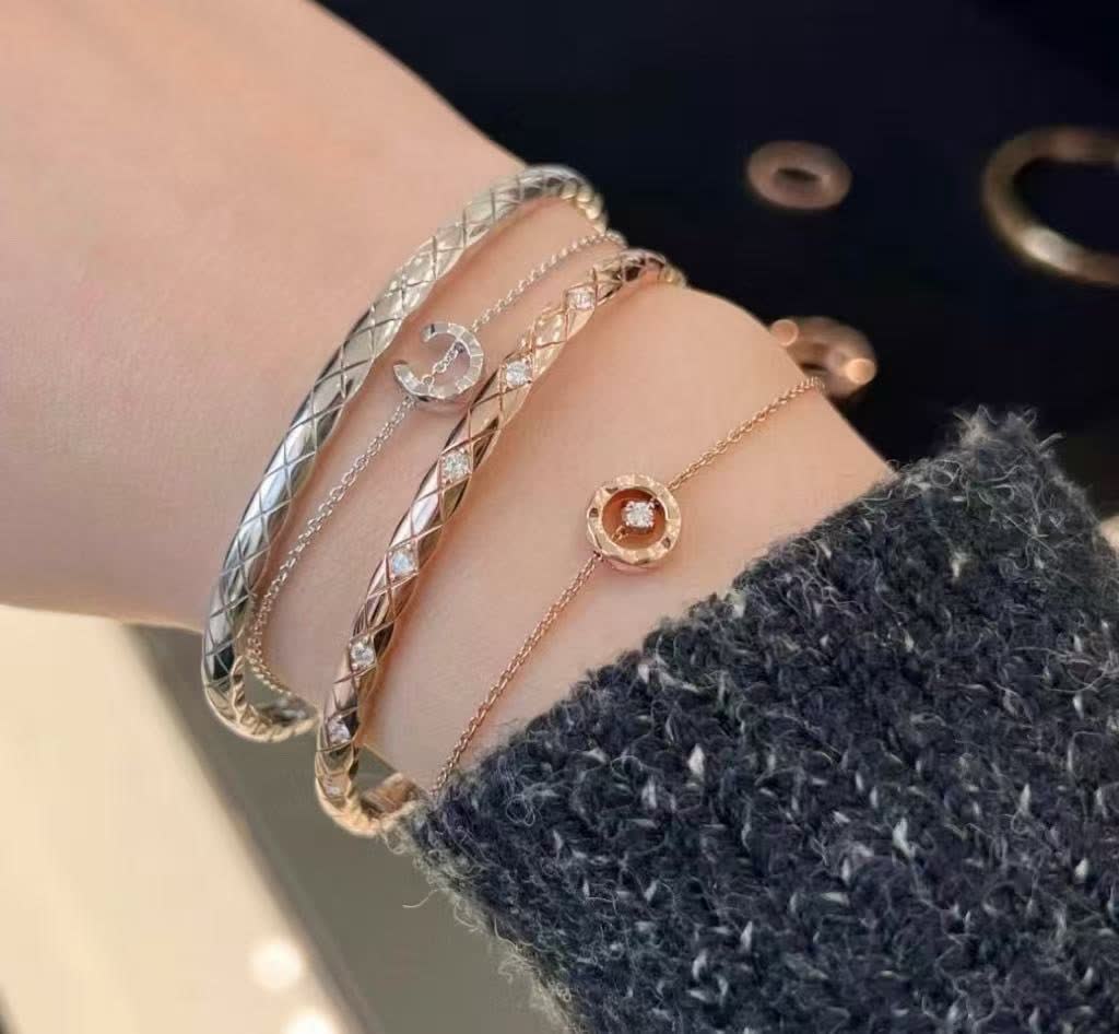 Chanel COCO CRUSH Diamond Bangle Bracelet