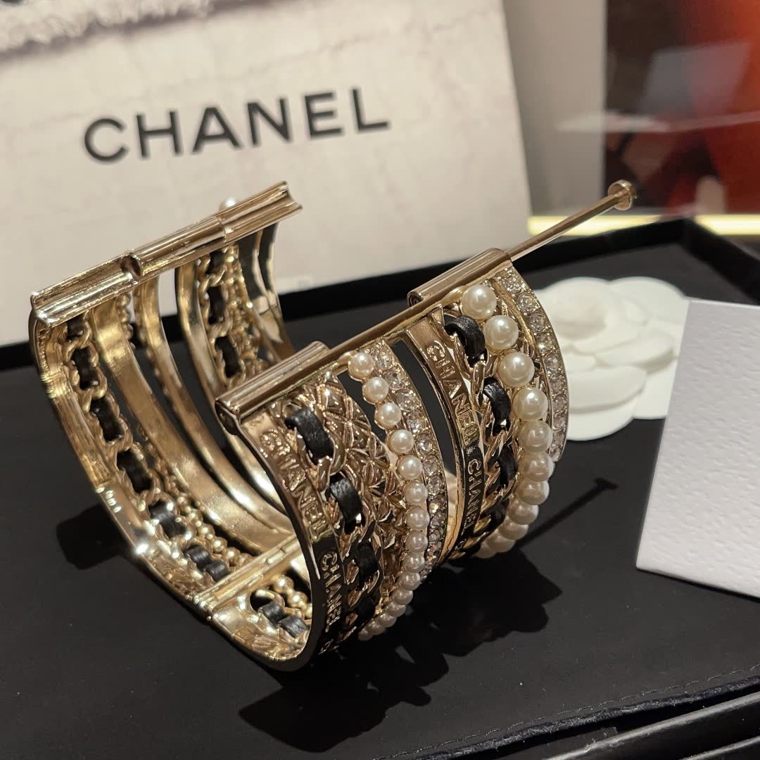 Chanel Pearl and Crystal Bracelet Set