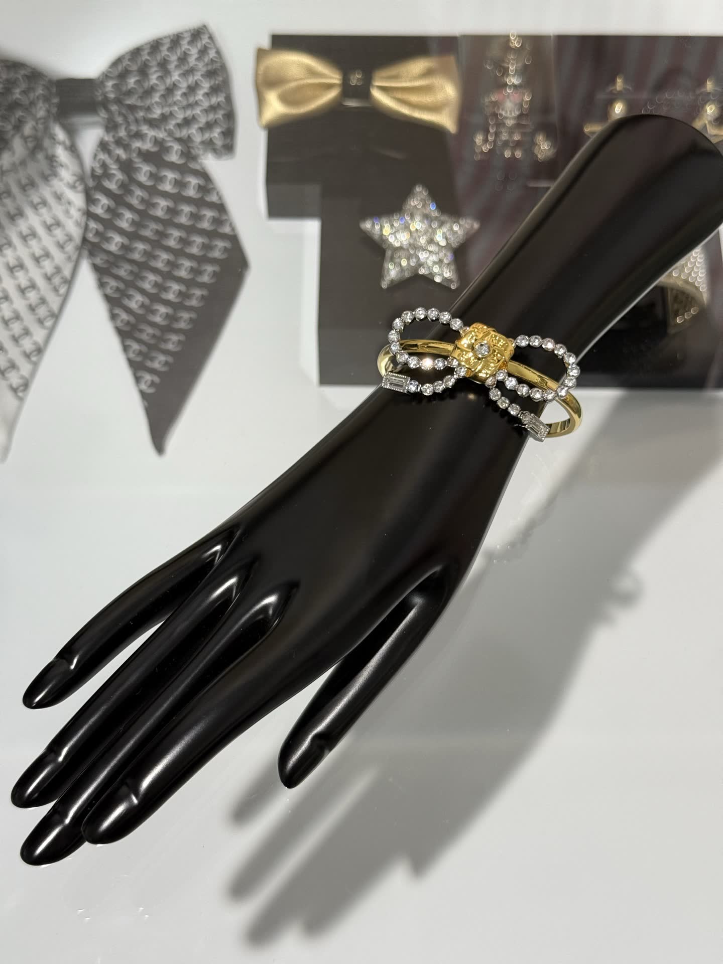 Chanel Luxury Diamond Bracelet Set