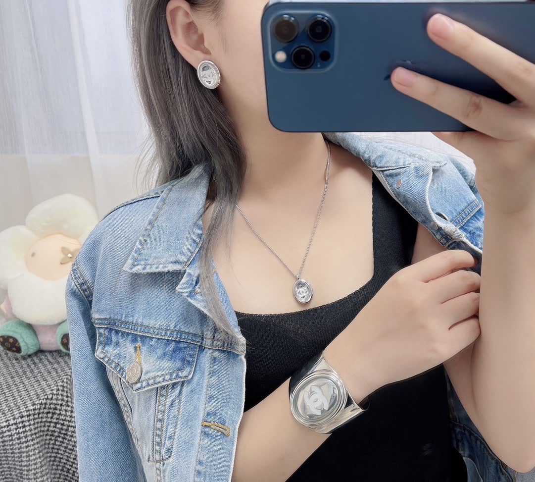 Chanel Silver Watch Bracelet Chanel Silver Watch Bracelet