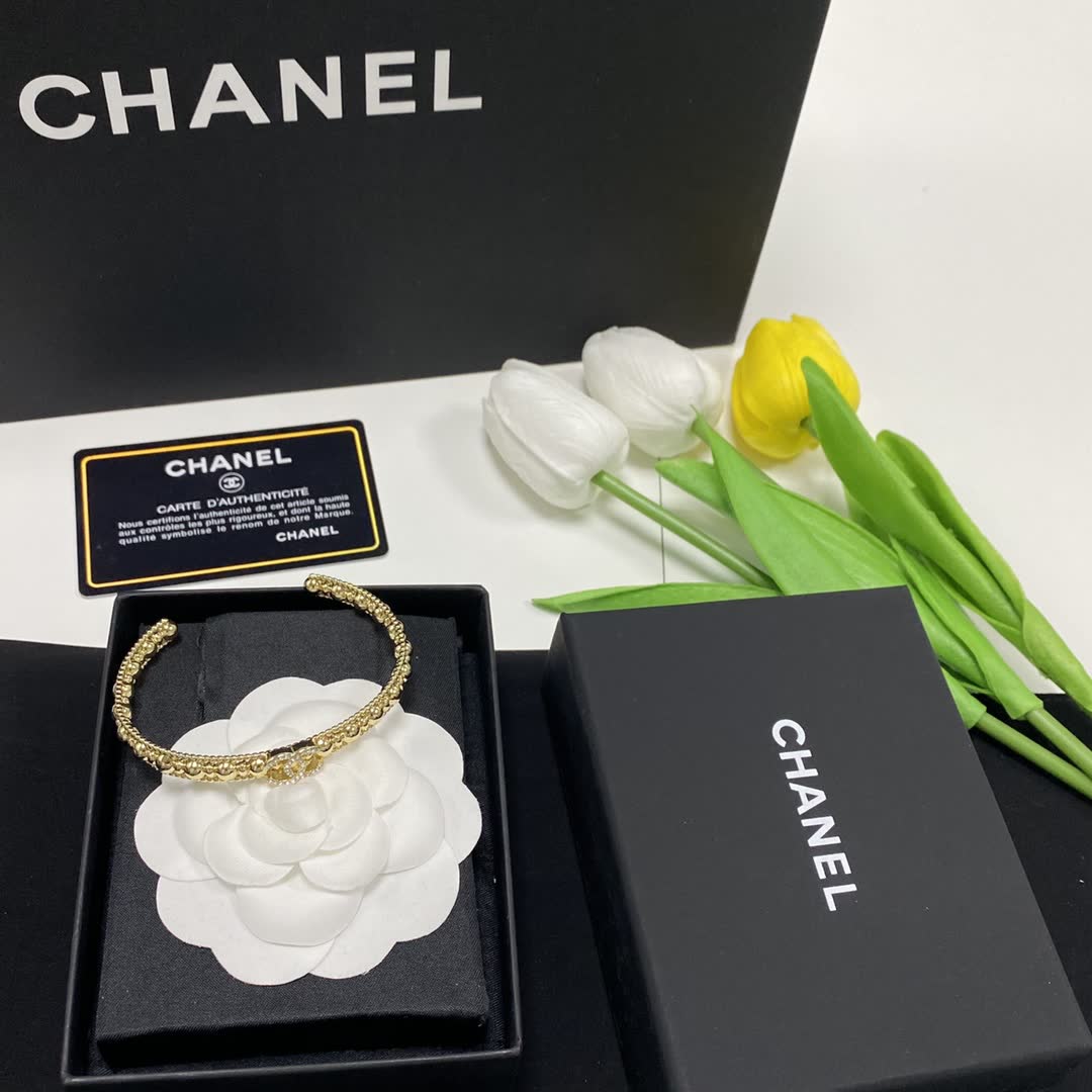 Chanel Elegant Gold Bracelet