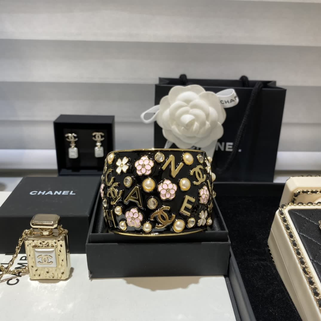 Chanel Black and Gold Enamel Bracelet