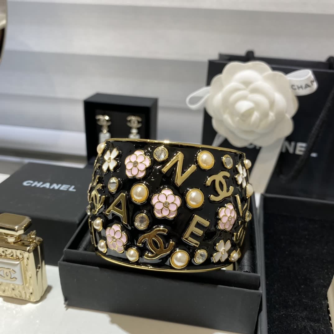 Chanel Black and Gold Enamel Bracelet