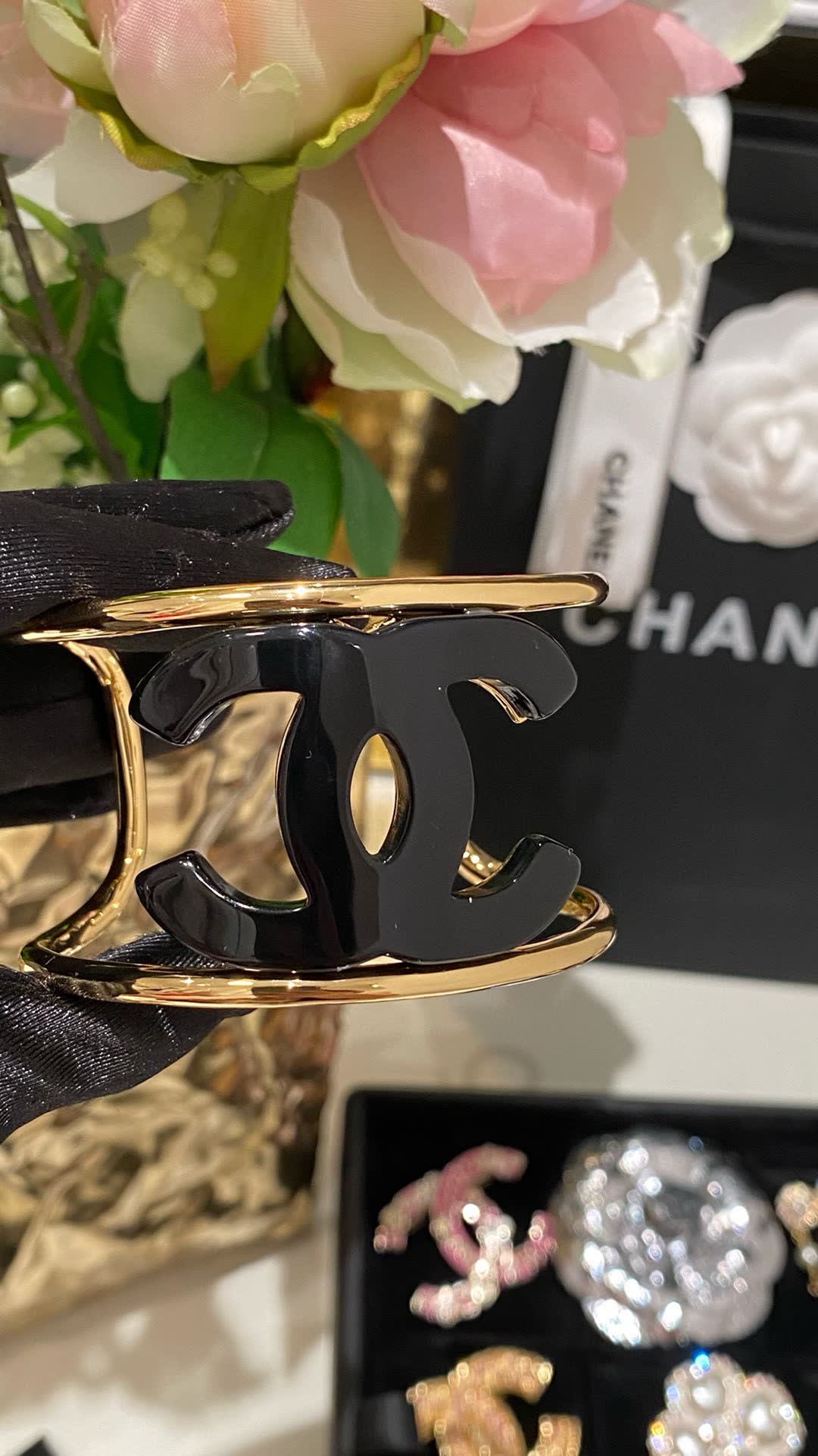 Chanel CC Logo Bracelet Set