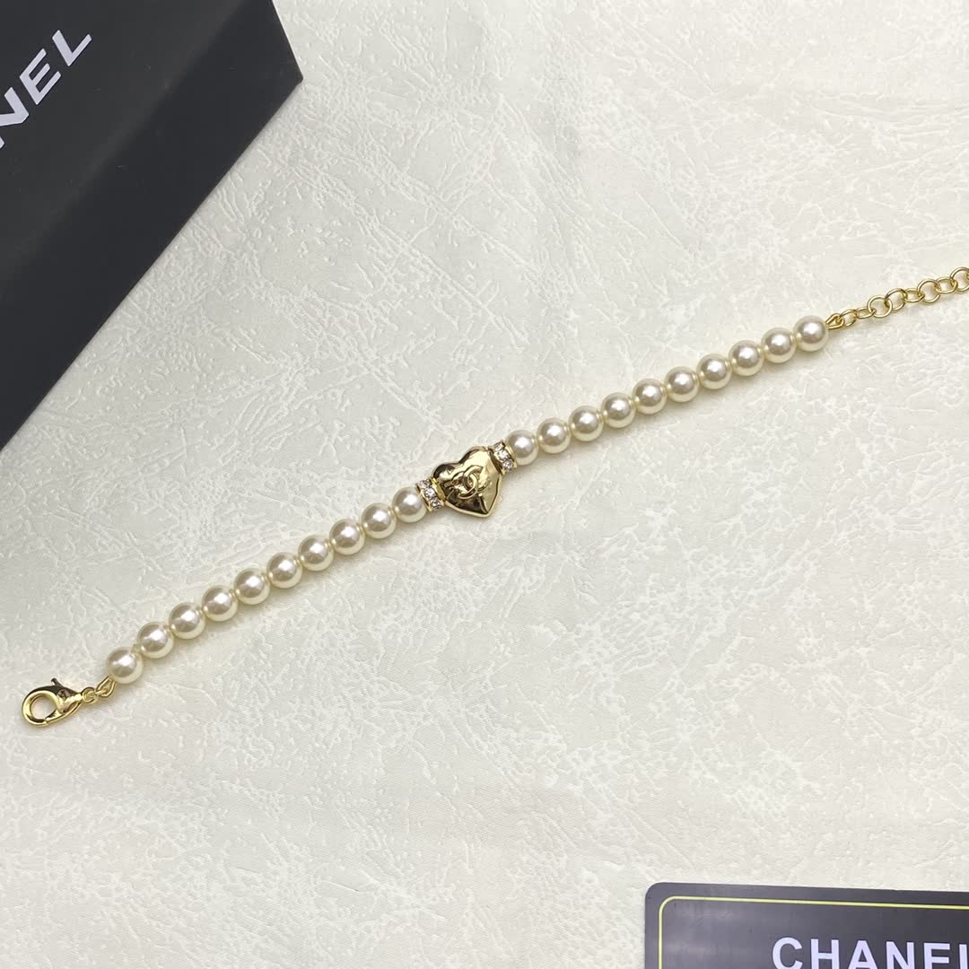 Chanel Pearl Bracelet with Gold CC Logo
