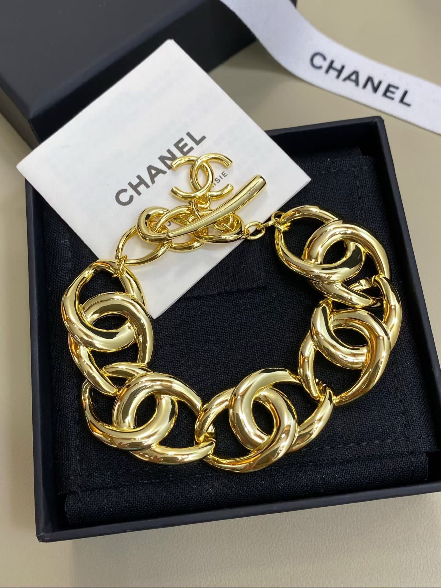 Chanel Gold Link Bracelet