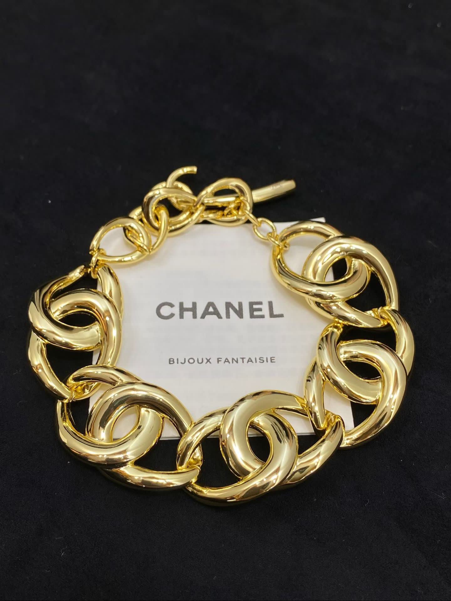 Chanel Gold Link Bracelet