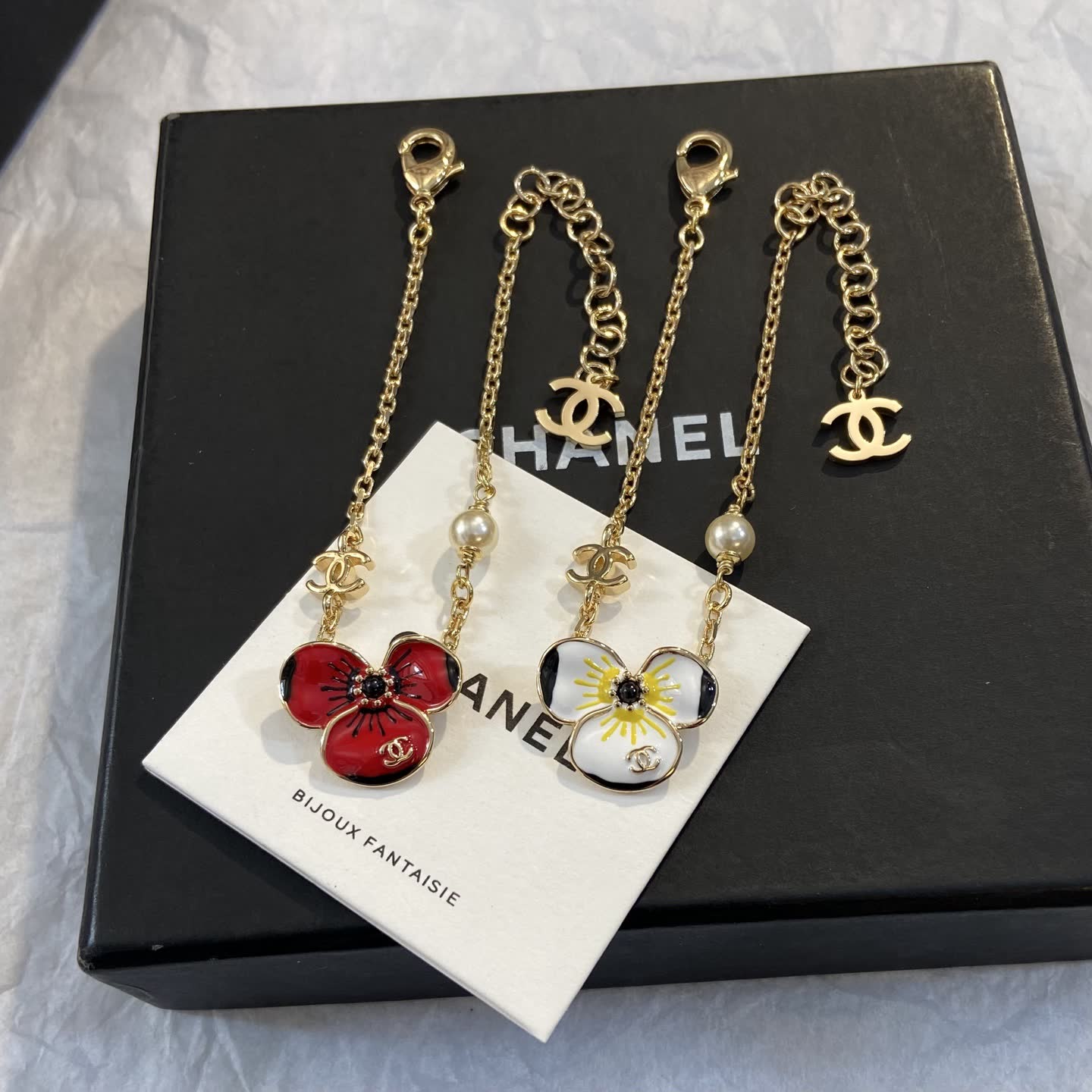 Chanel Bracelet with Enamel Flower and Pearl Design Chanel Bracelet with Enamel Flower and Pearl Design