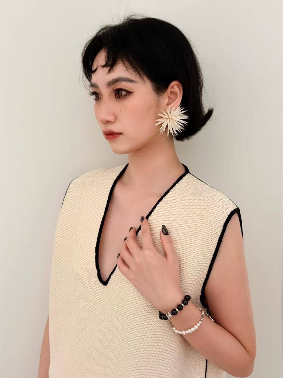 Chanel CC Logo Pearl Bracelet