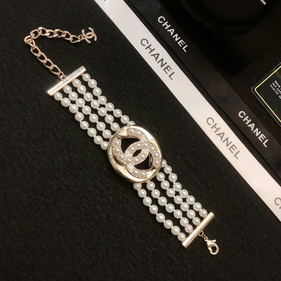 Chanel Gold CC Pearl Bracelet