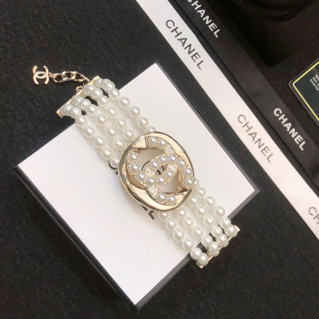 Chanel Gold CC Pearl Bracelet