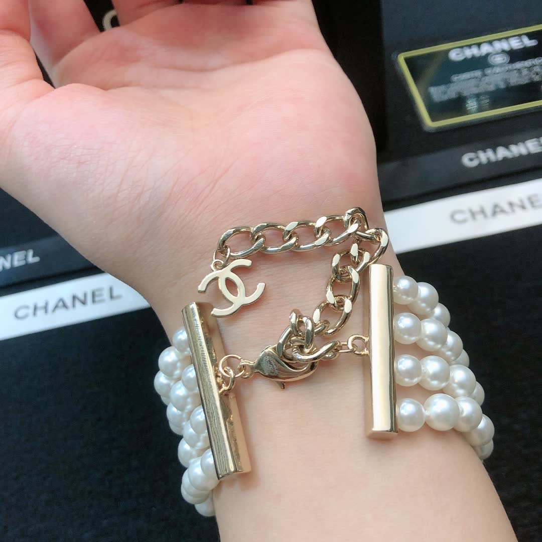 Chanel Gold CC Pearl Bracelet