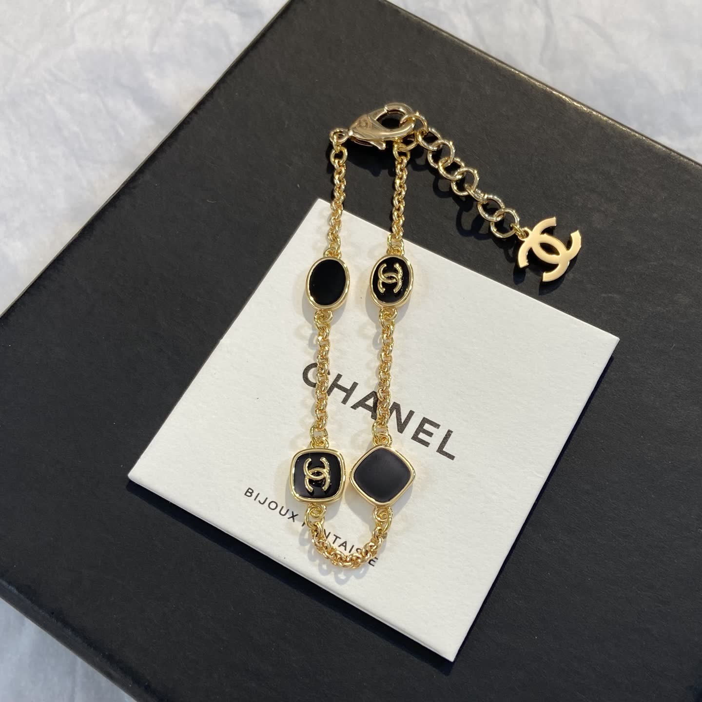 Chanel CC Logo Bracelet-XS1257