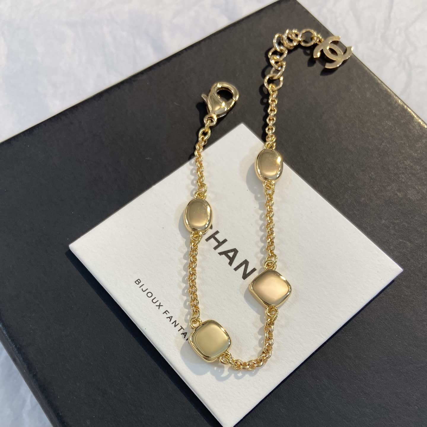 Chanel CC Logo Bracelet-XS1257