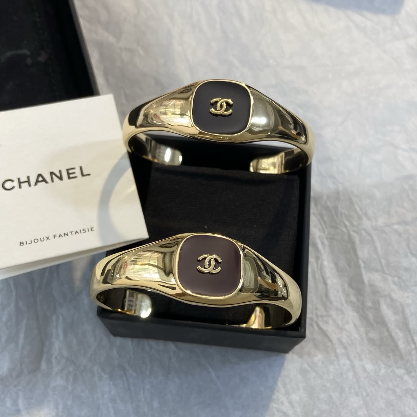 Chanel CC Enamel Cuff Bracelet-XS1290 Chanel CC Enamel Cuff Bracelet-XS1290