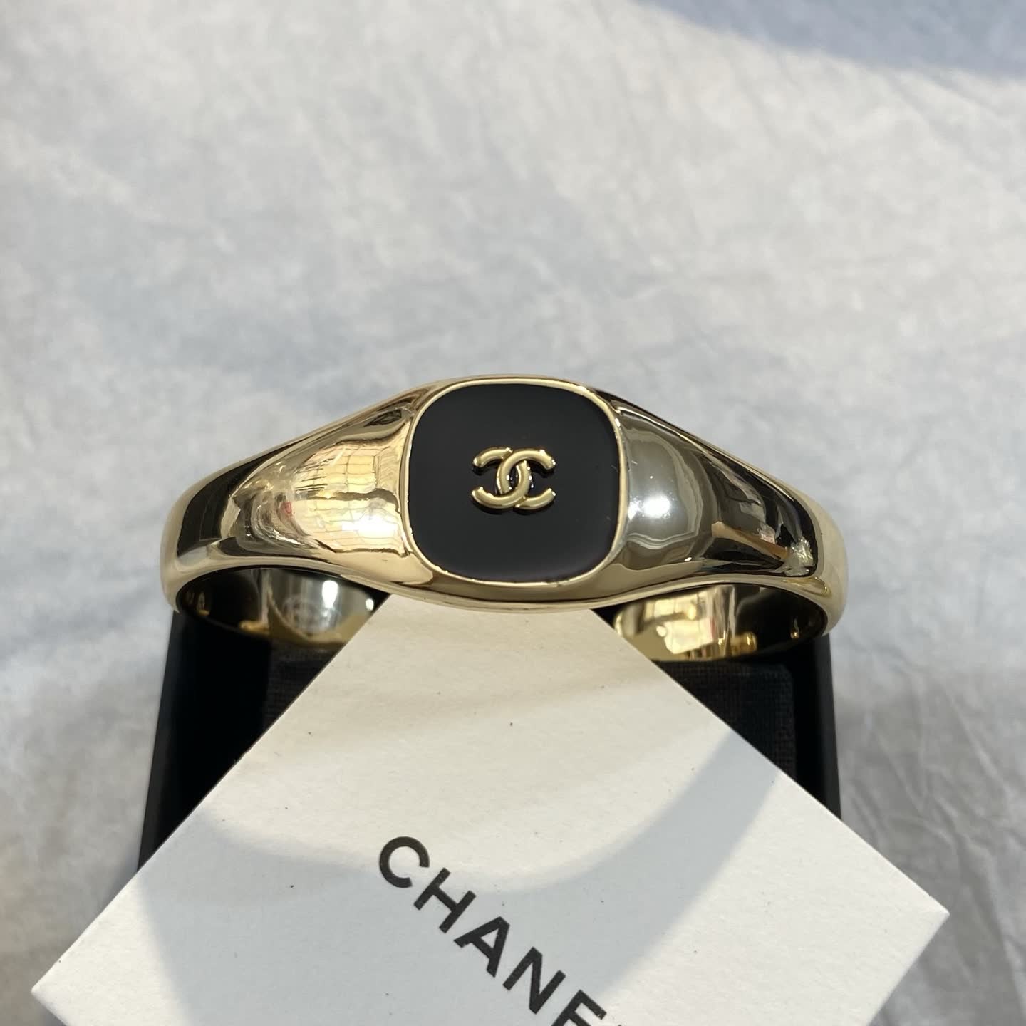 Chanel CC Enamel Cuff Bracelet-XS1290
