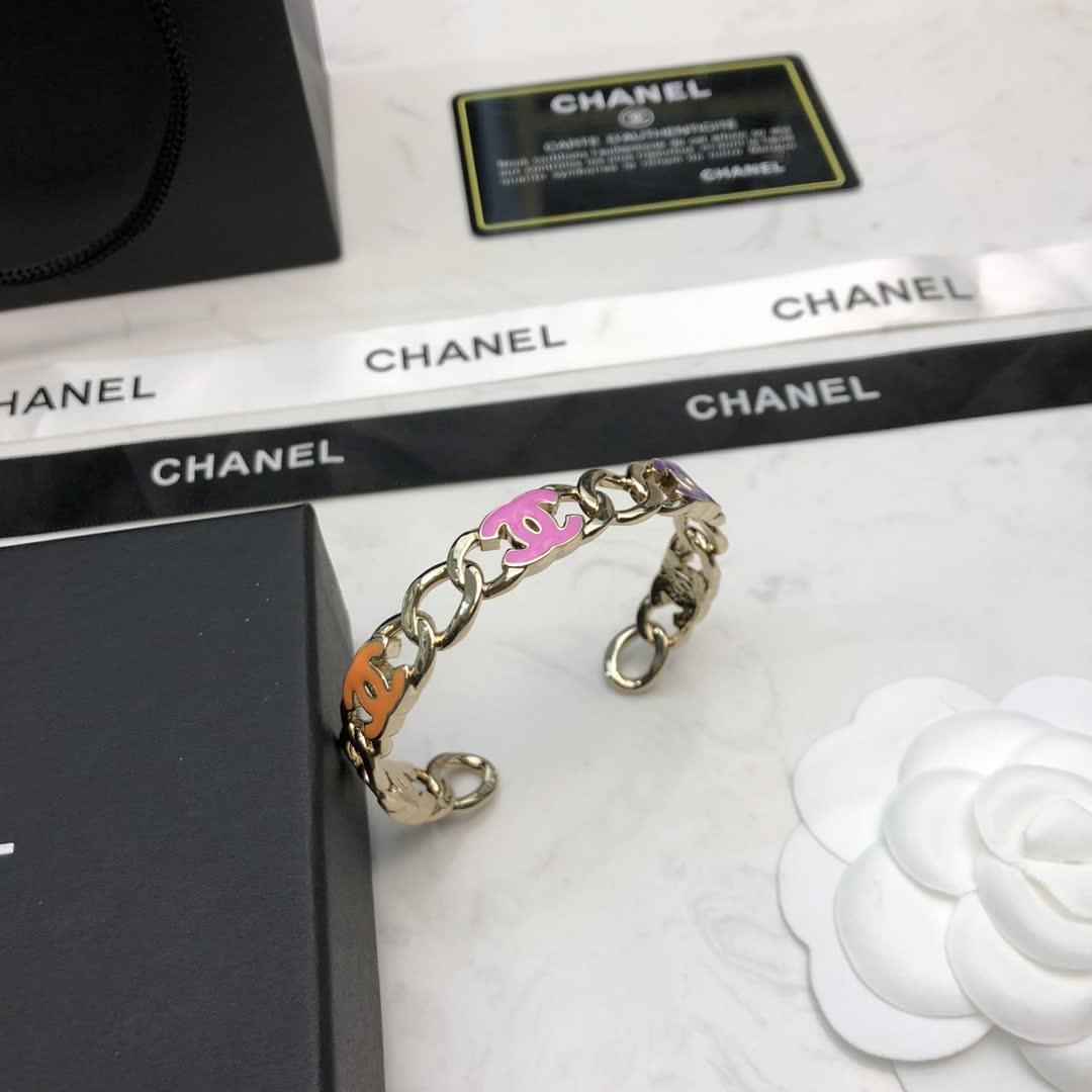 Chanel CC Logo Enamel Bracelet