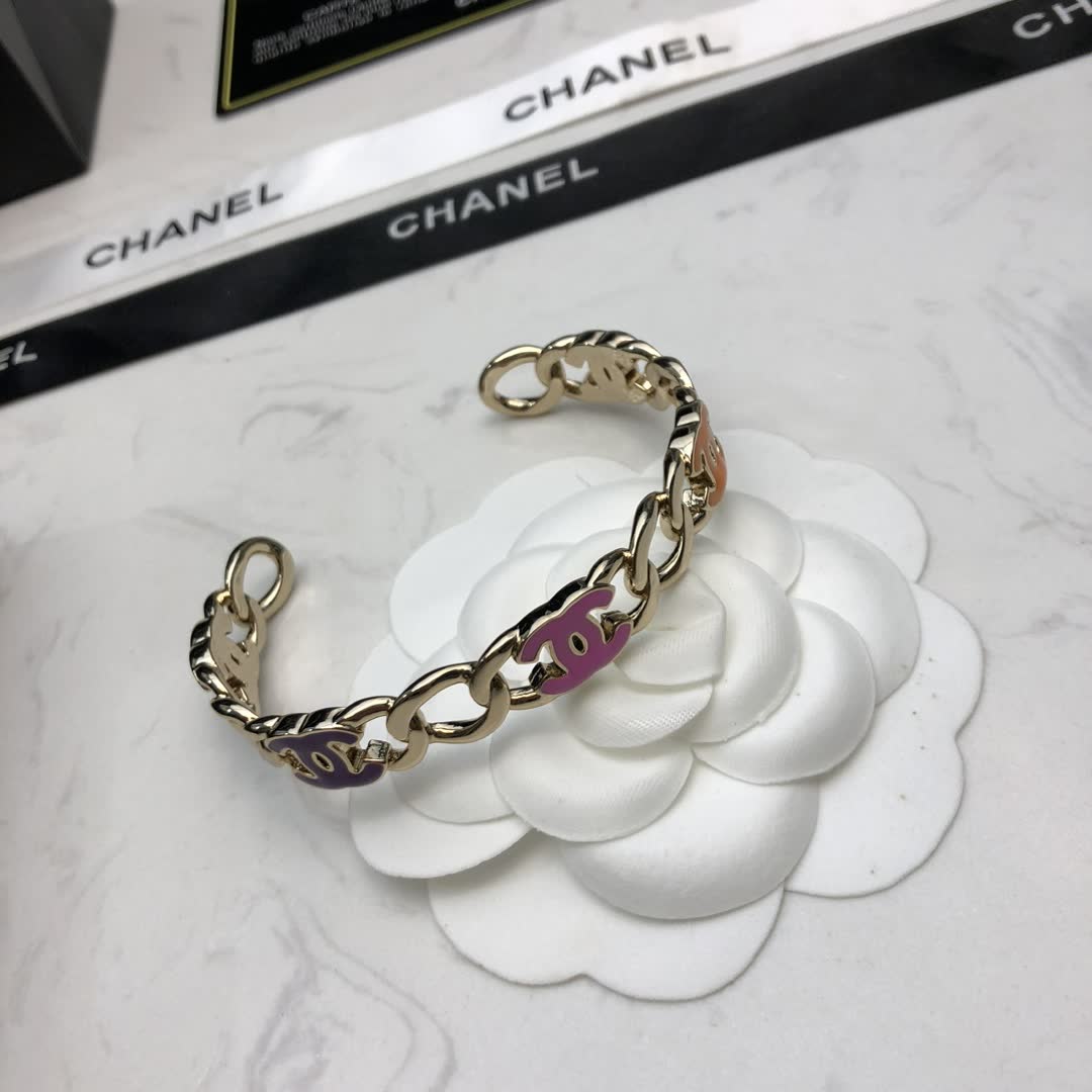 Chanel CC Logo Enamel Bracelet