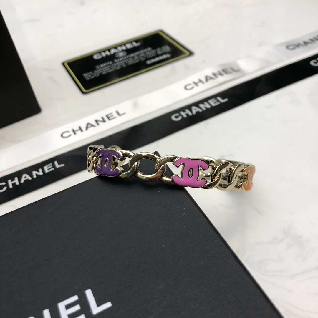 Chanel CC Logo Enamel Bracelet