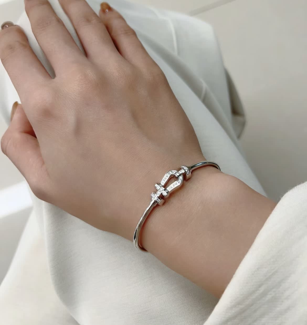 Tiffany & Co. Elsa Peretti® Diamond Toggle Bracelet