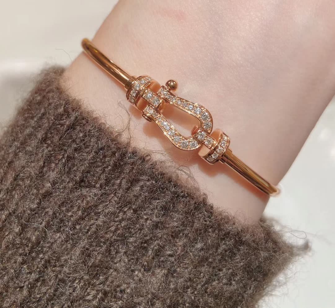 Tiffany & Co. Elsa Peretti® Diamond Toggle Bracelet