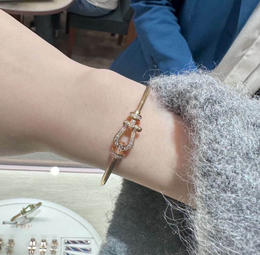 Tiffany & Co. Elsa Peretti® Diamond Toggle Bracelet
