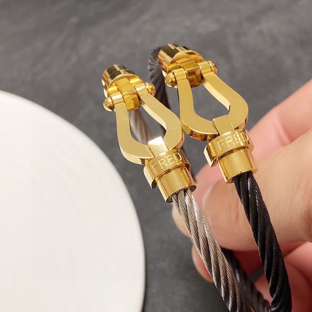 Burberry Black & Gold Cable Bracelet Set