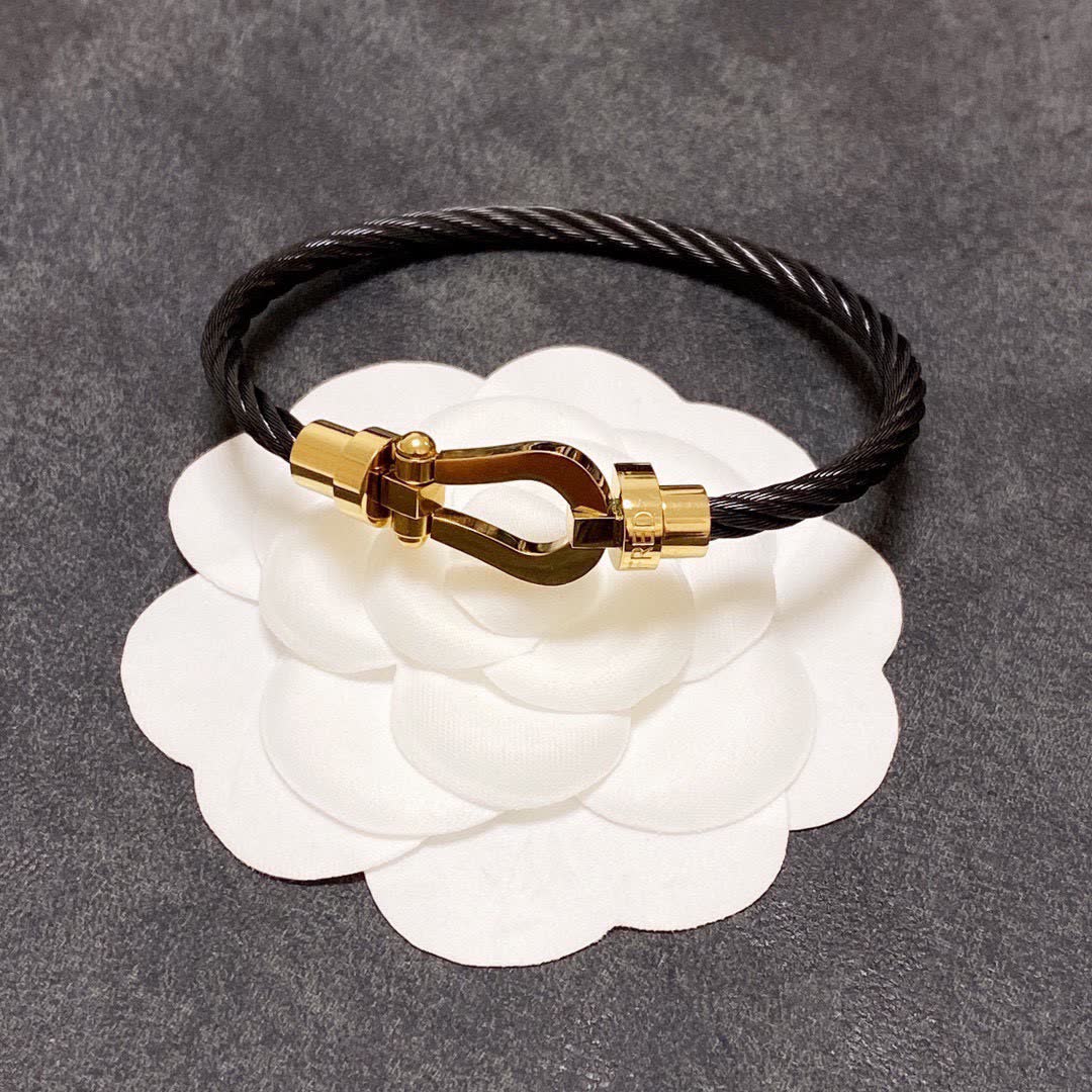 Burberry Black & Gold Cable Bracelet Set