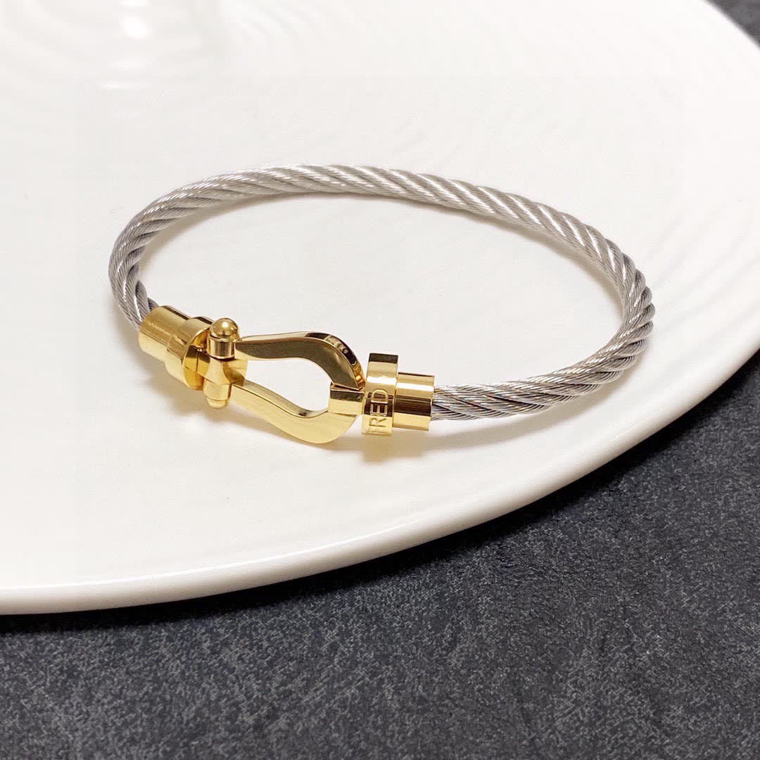 Burberry Black & Gold Cable Bracelet Set