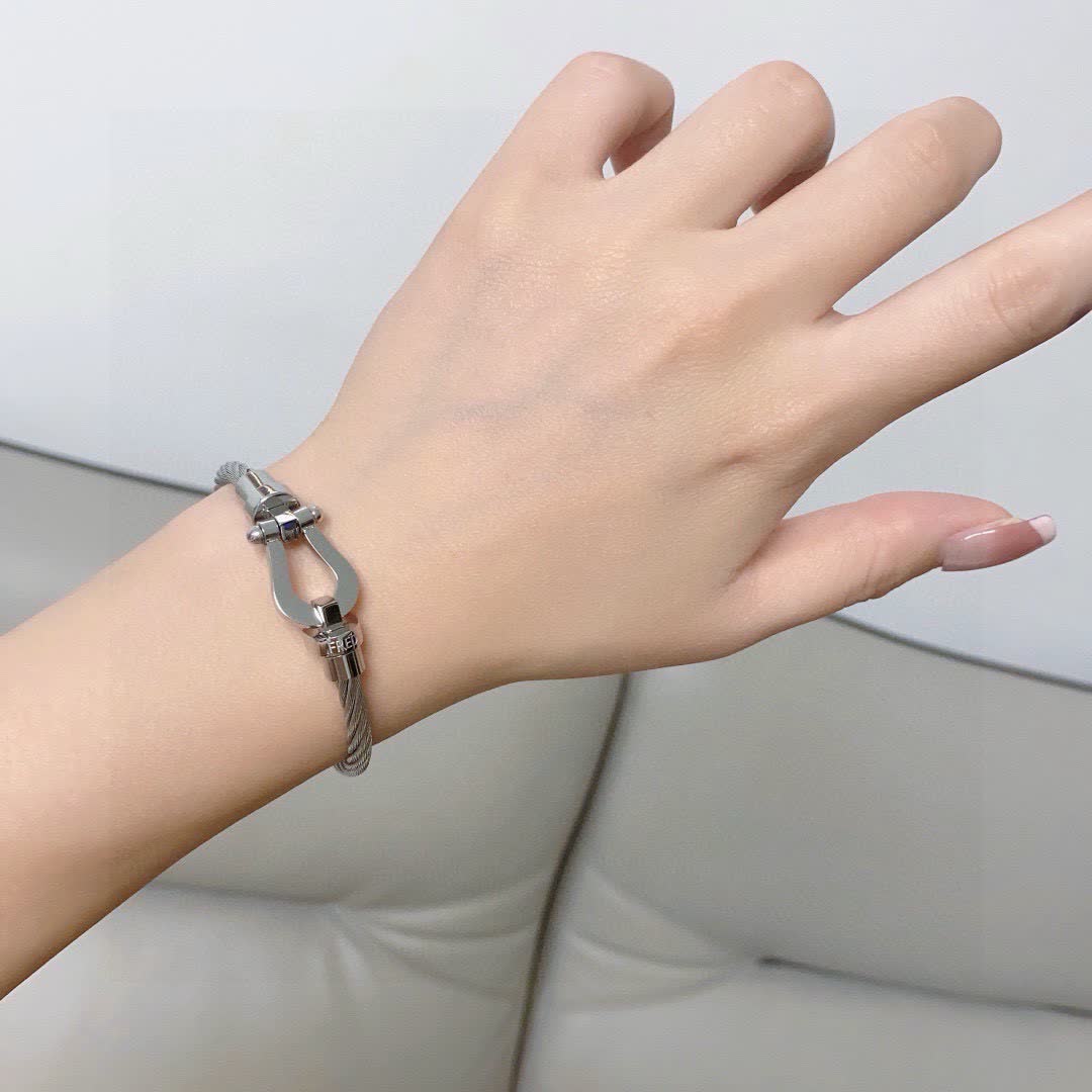 FRED Cable Link Bracelet
