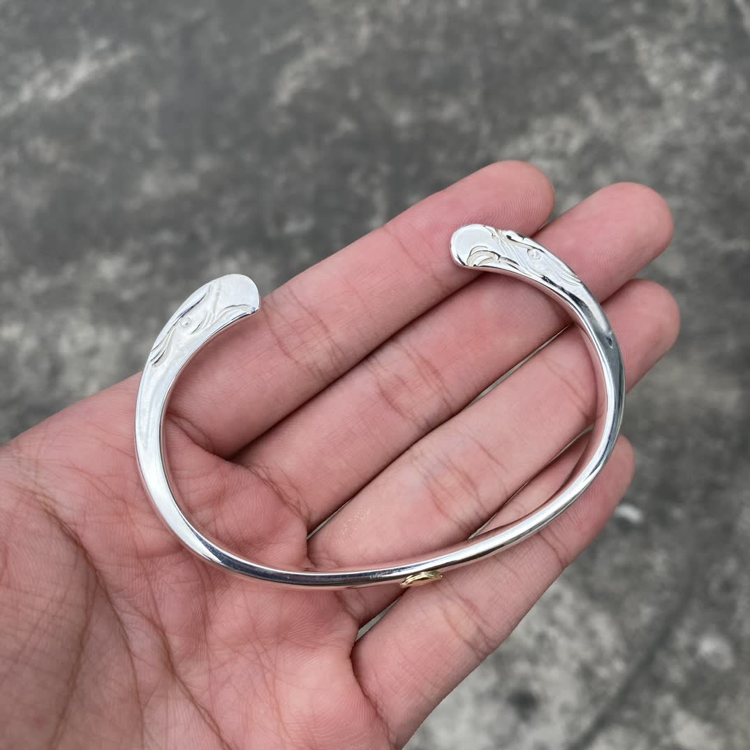 Goros Silver Eagle Head Cuff Bracelet Goros Silver Eagle Head Cuff Bracelet