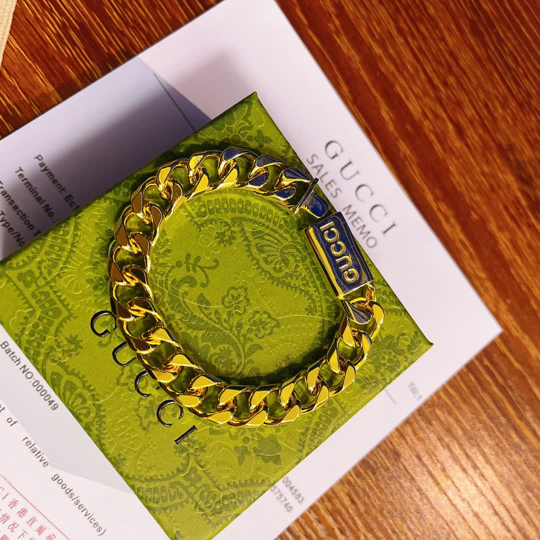 Gucci Gold Chain Bracelet