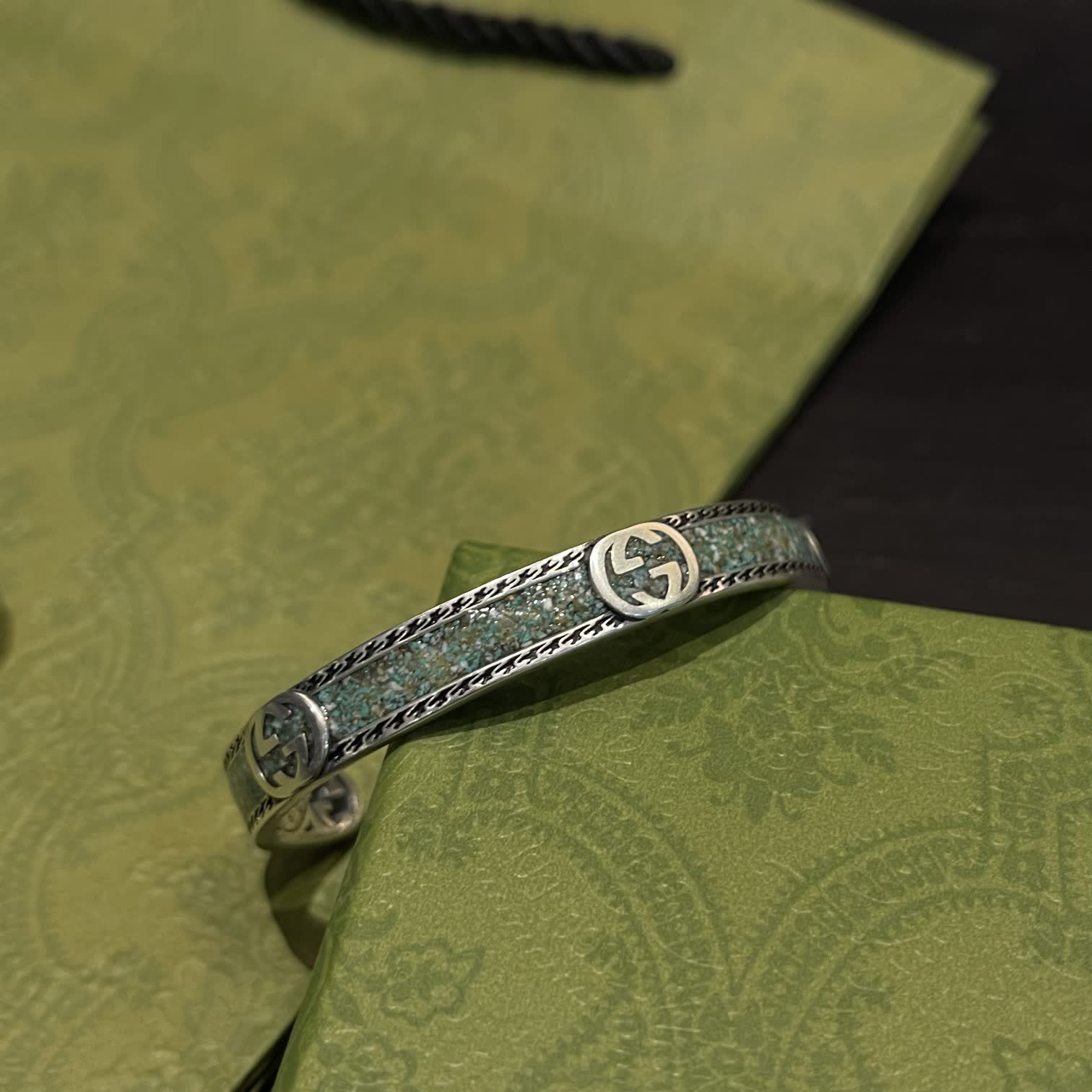 Gucci Silver and Green Stone Bracelet-500760