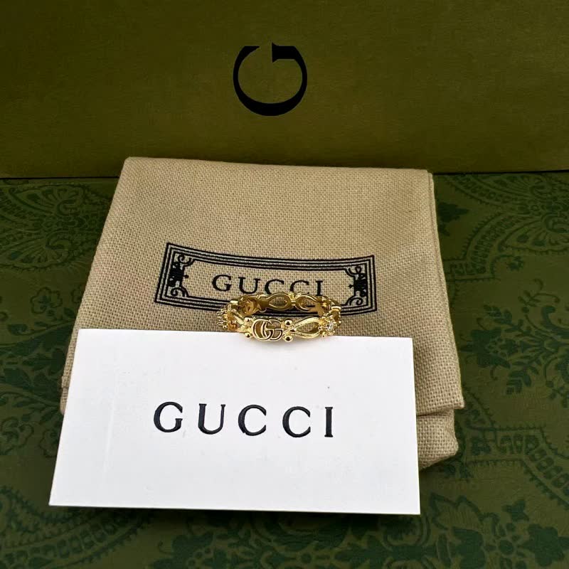 Gucci Interlocking G Bracelet