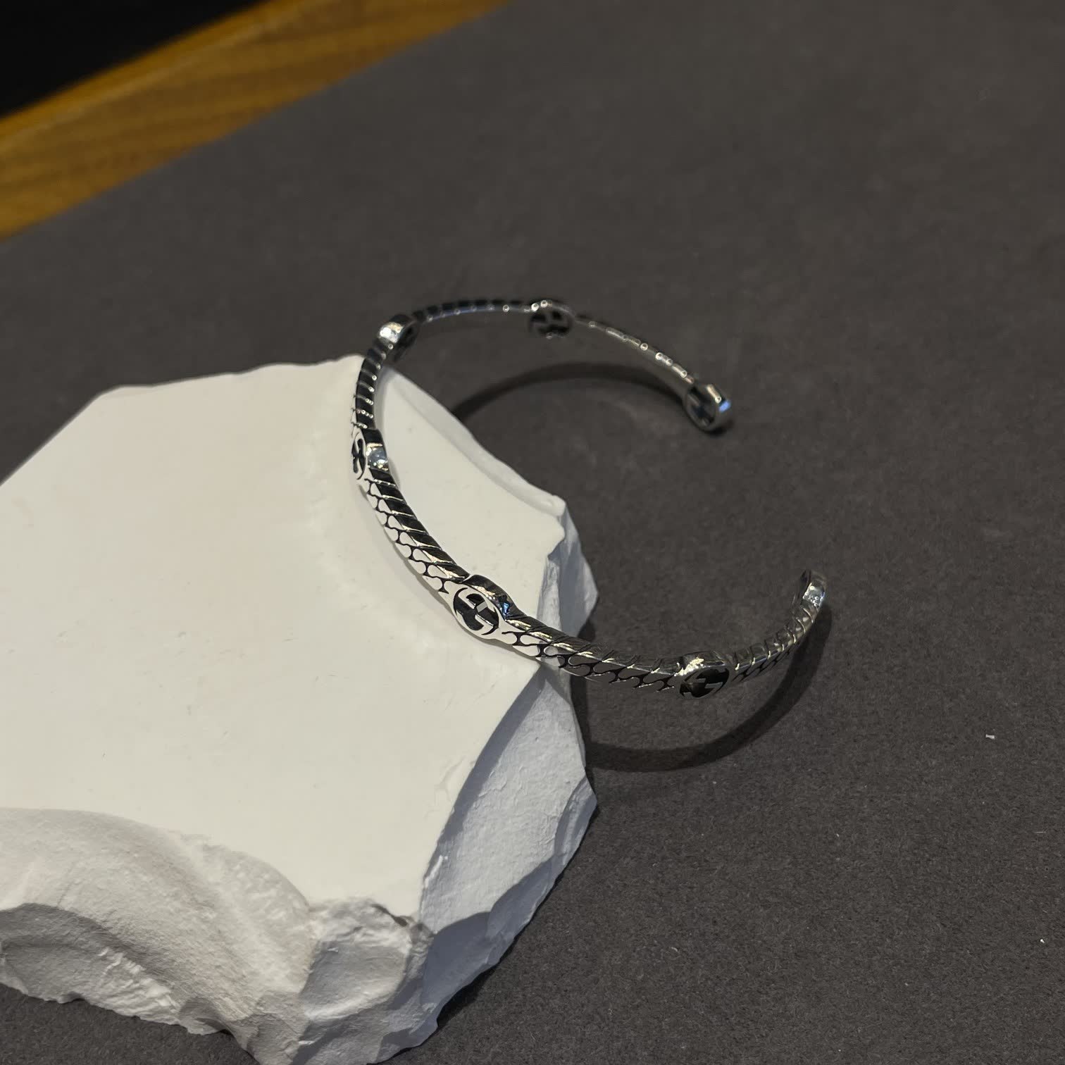 Gucci Silver Snake Chain Bracelet