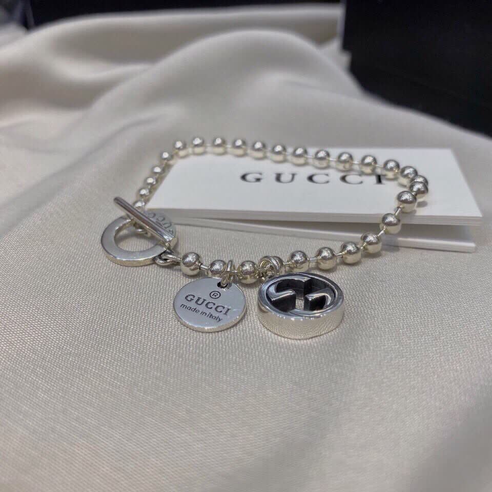 Gucci Silver Beaded Bracelet with Logo Charm Gucci Silver Beaded Bracelet with Logo Charm