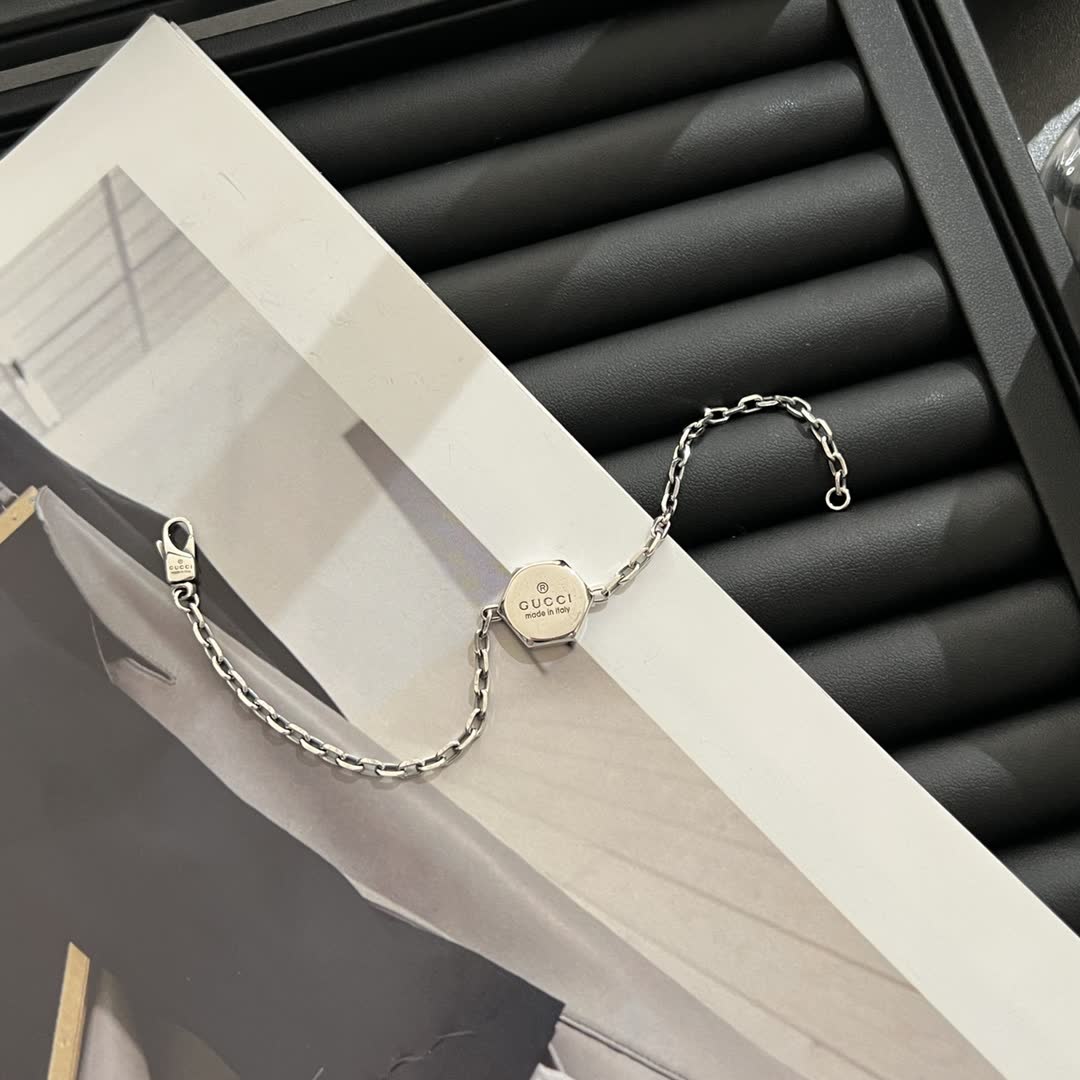 Gucci Silver Chain Bracelet