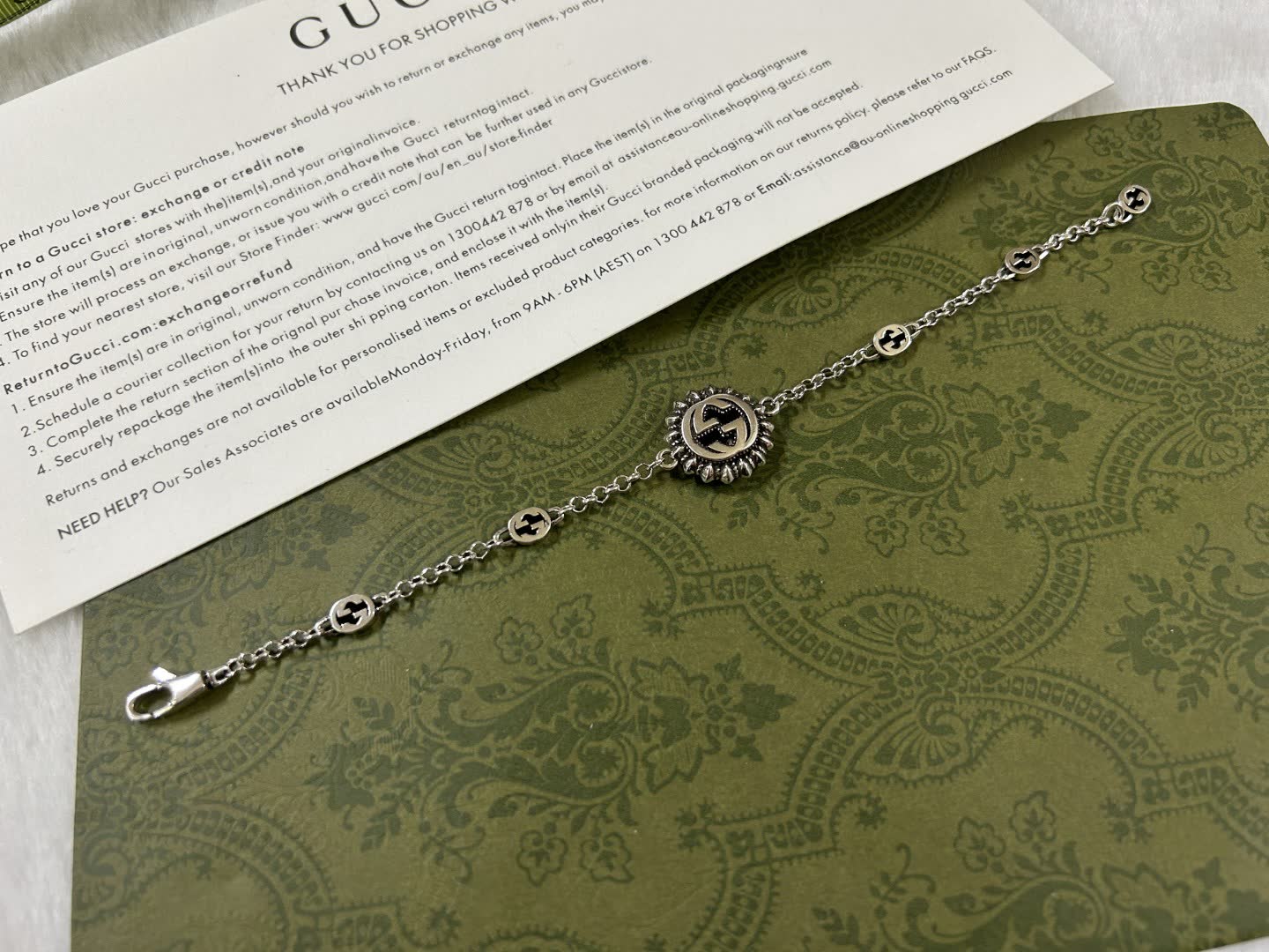 Gucci Silver Bracelet with Interlocking G Logo Gucci Silver Bracelet with Interlocking G Logo