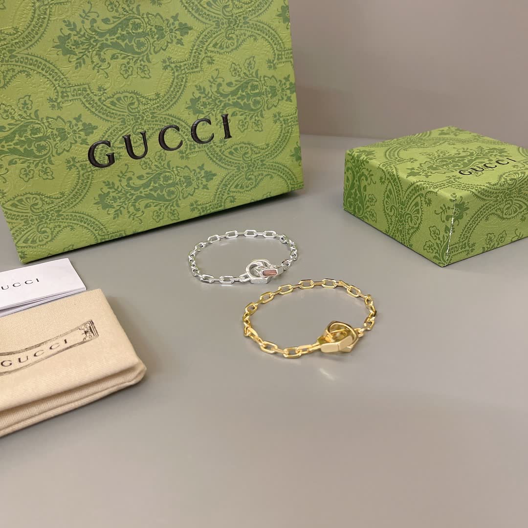 Gucci Silver Chain Bracelet with Interlocking G