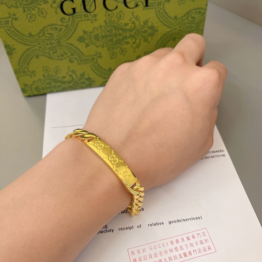 Gucci Silver Chain Bracelet