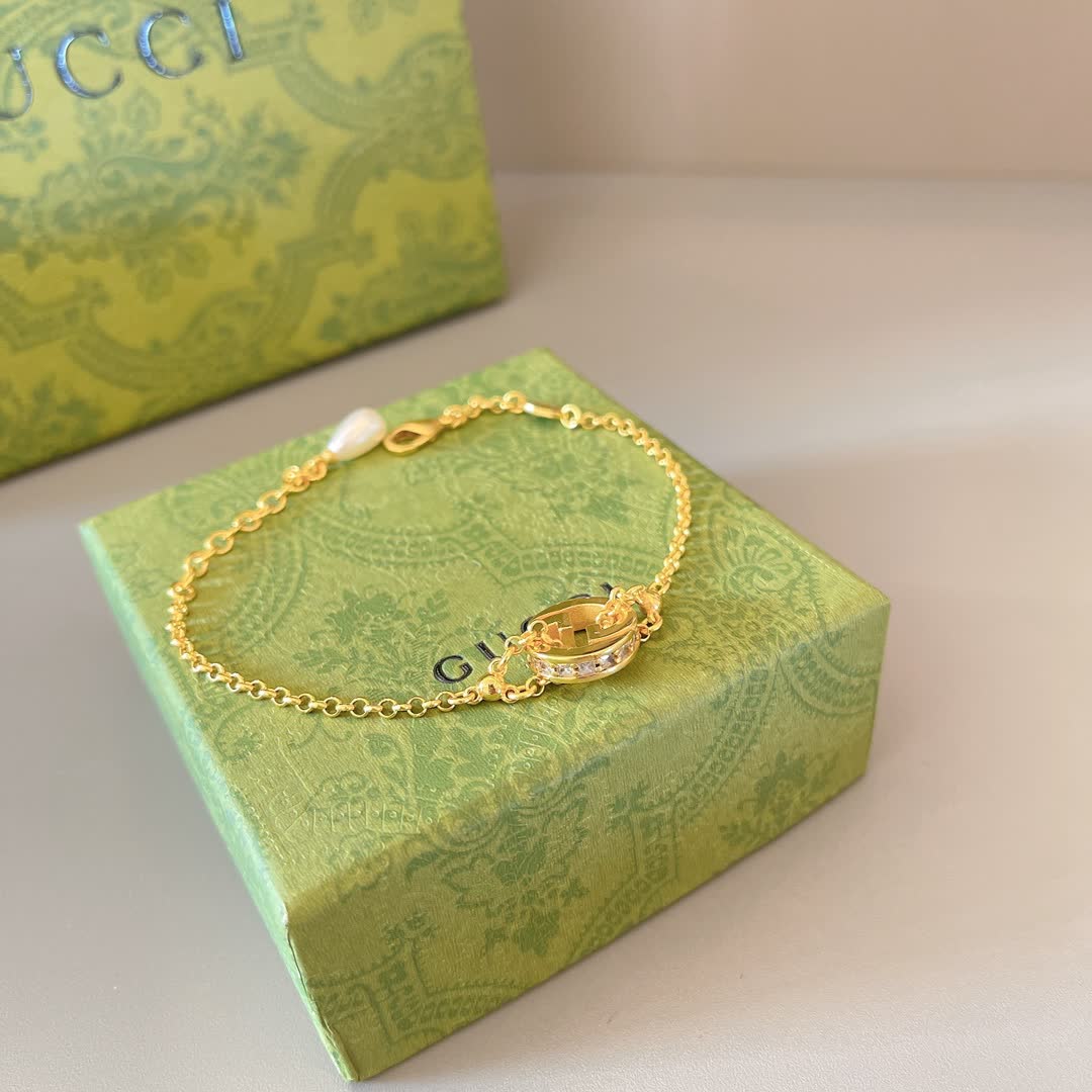 Gucci Gold Chain Bracelet with Interlocking G Logo
